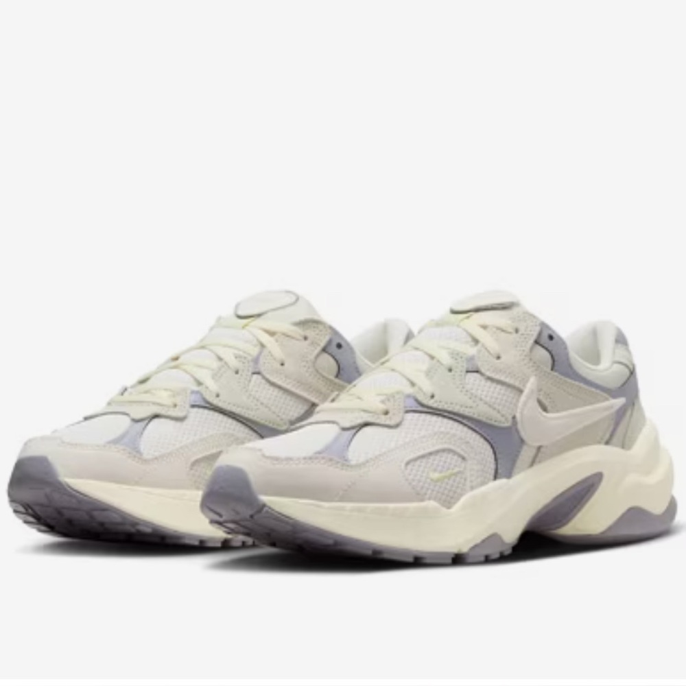 GUC Nike AL8 Women’s 10.5